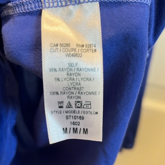 SPLENDID long sleeve V- neck top - Picture 7 of 7